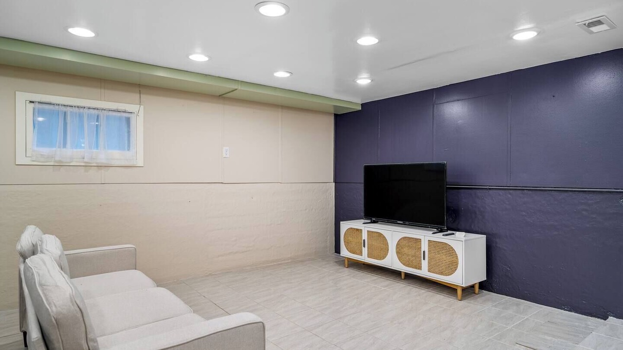 Photo of Livingroom in Brookfield