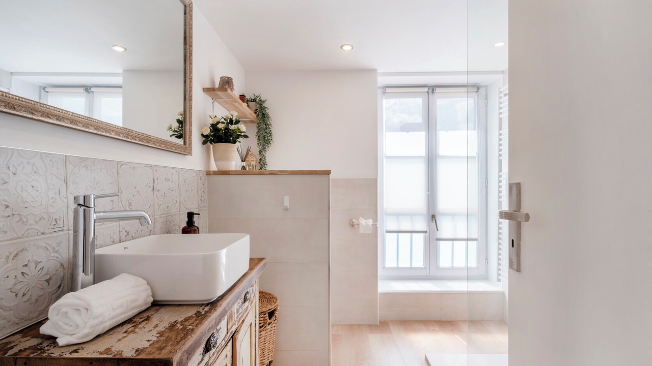Photo of Bathroom in Metz-Centre – Ancienne Ville