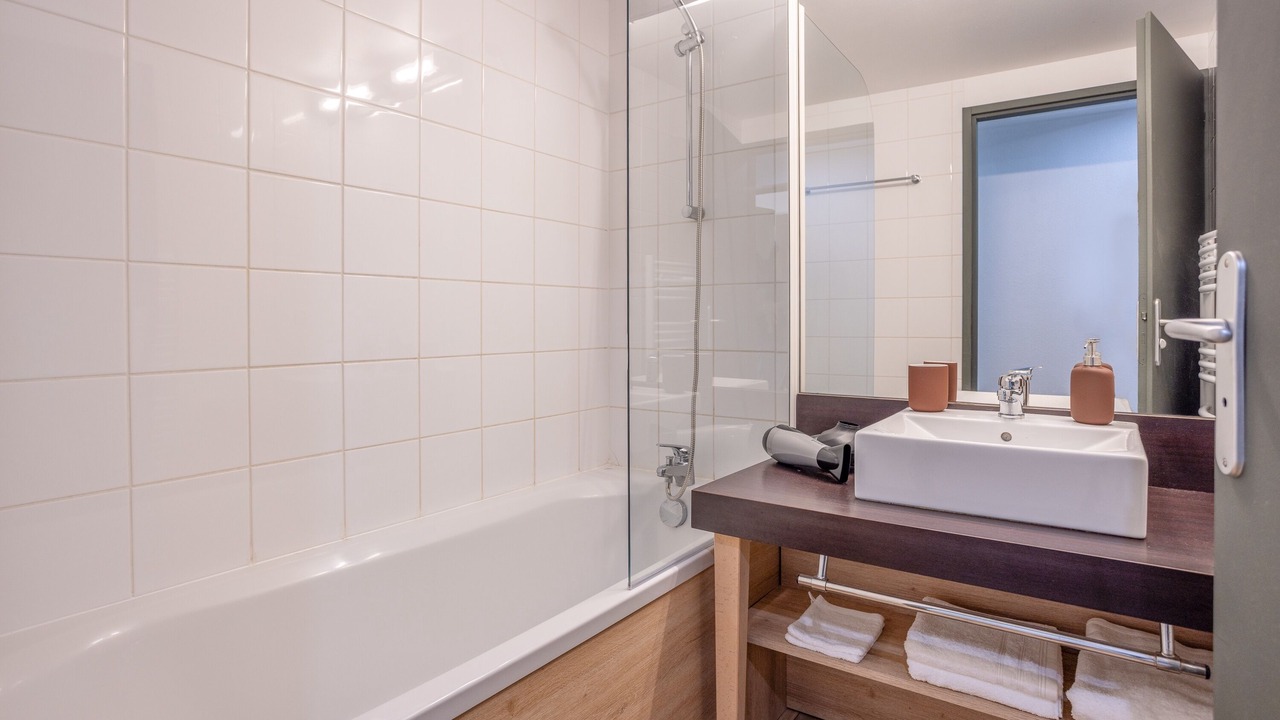 Photo of Bathroom in Eppe-Sauvage