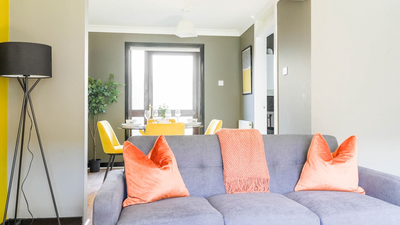 Photo of Livingroom in Alloa