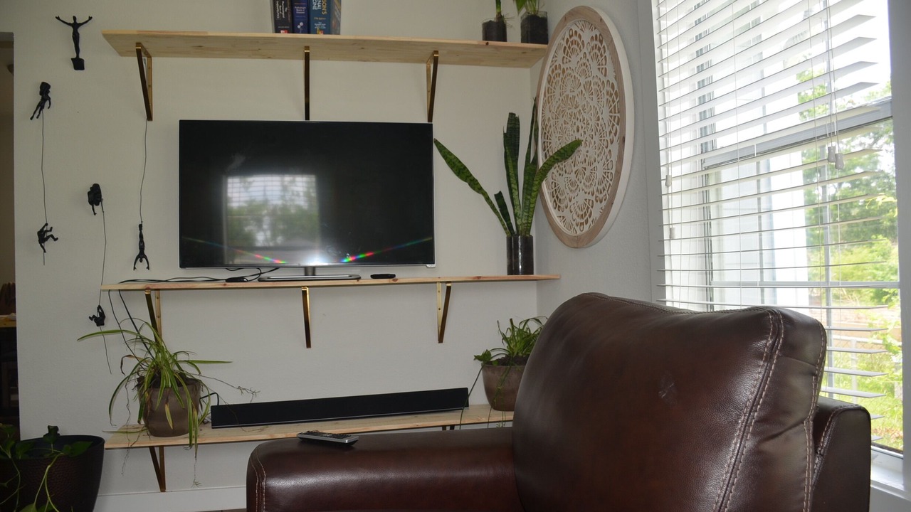 Photo of Livingroom in Northside