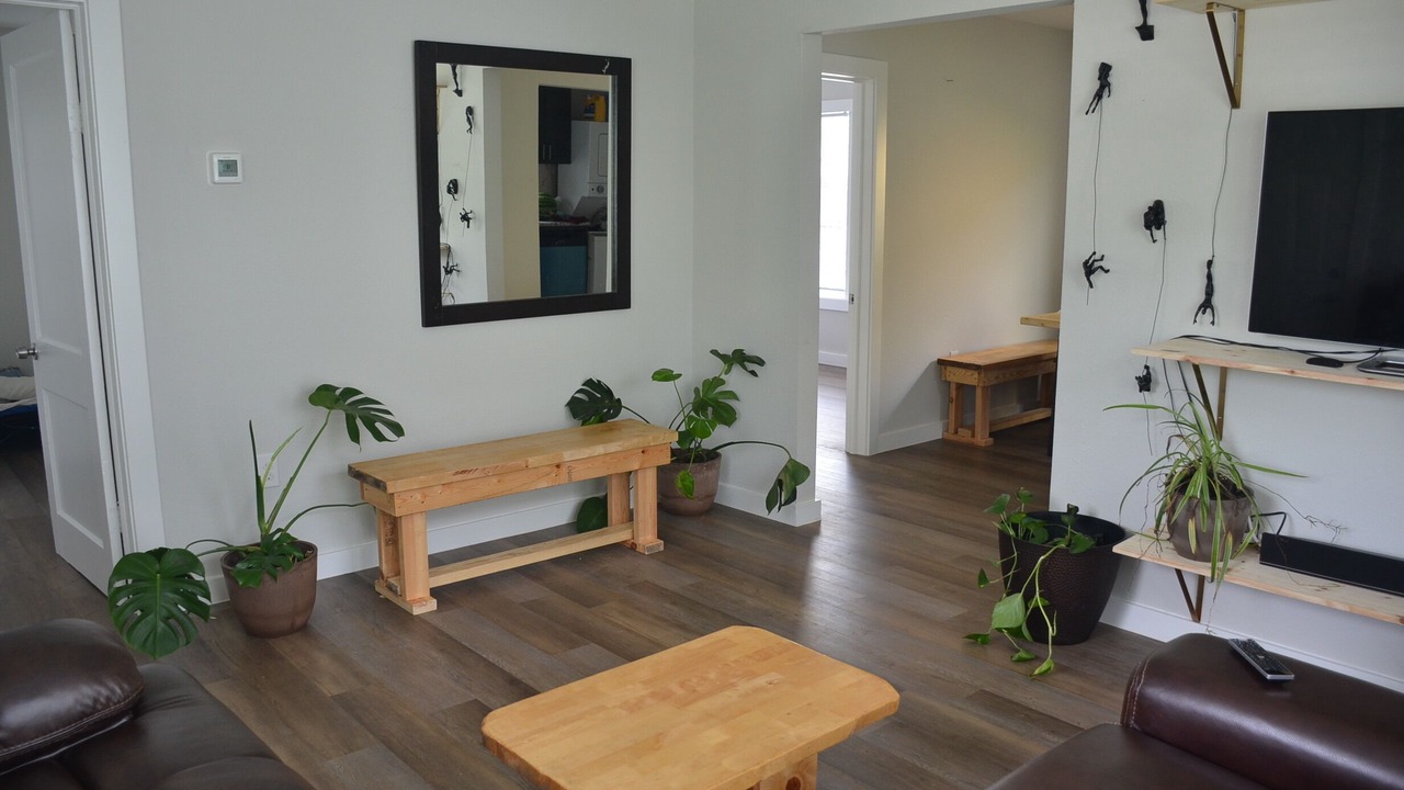 Photo of Livingroom in Northside
