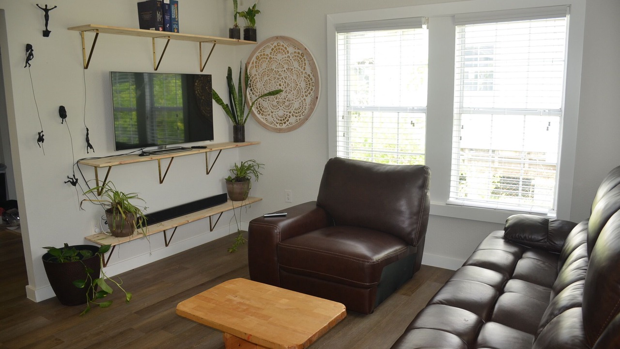 Photo of Livingroom in Northside