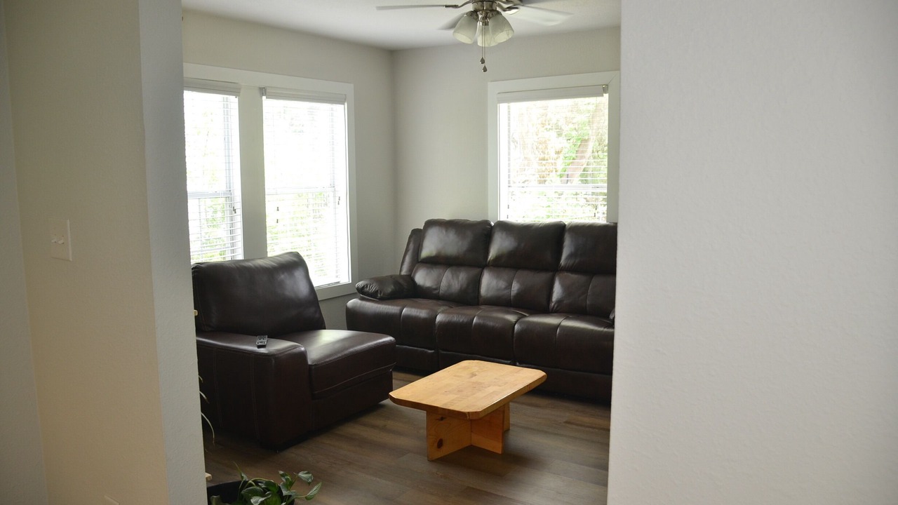 Photo of Livingroom in Northside