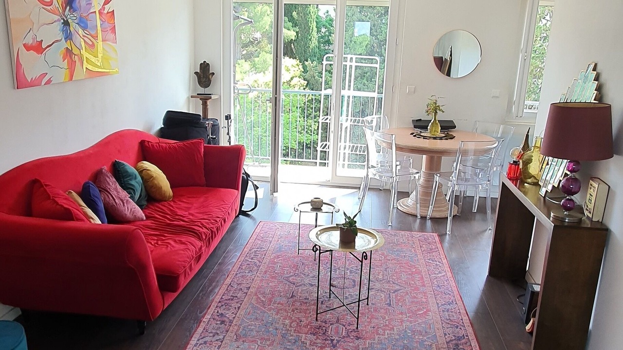 Photo of Livingroom in Aiguerelles