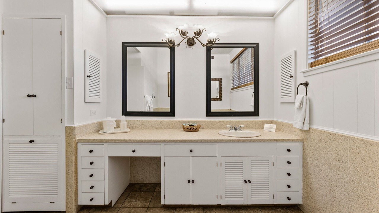 Photo of Bathroom in Comfort