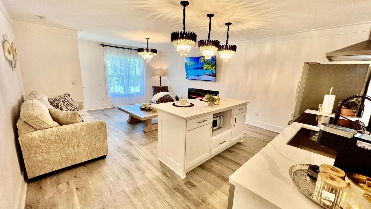 Photo of Livingroom in Gainesville