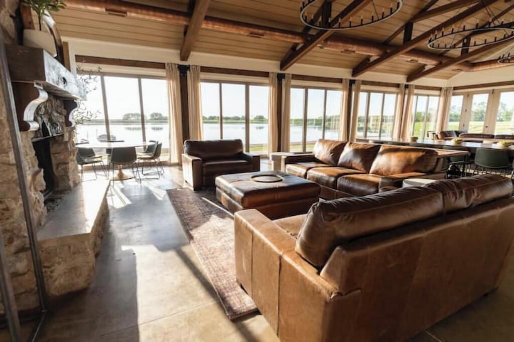 Photo of Livingroom in Farmington