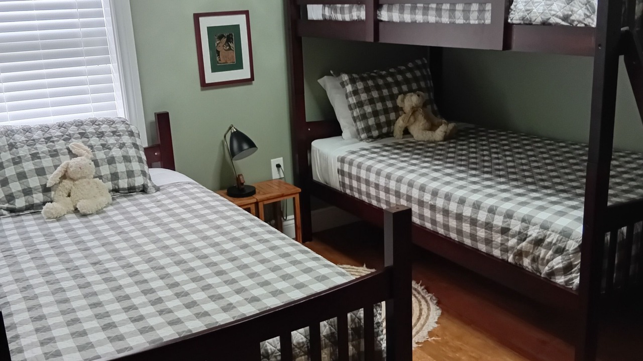 Photo of Bedroom in Port Rowan