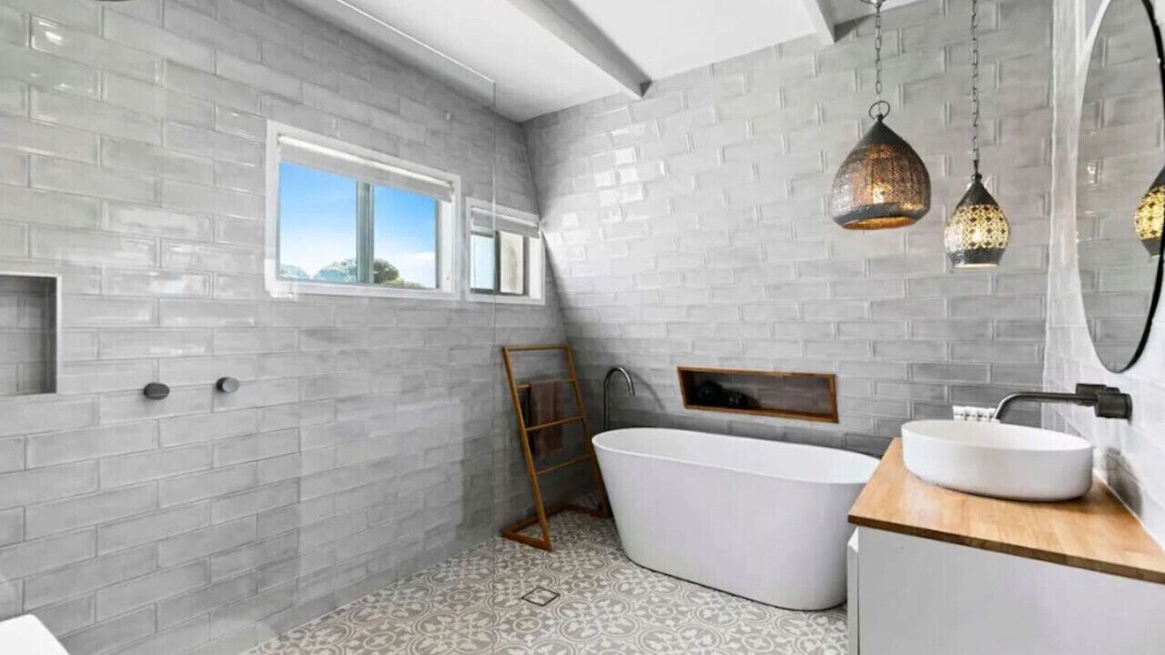 Photo of Bathroom in Urangan