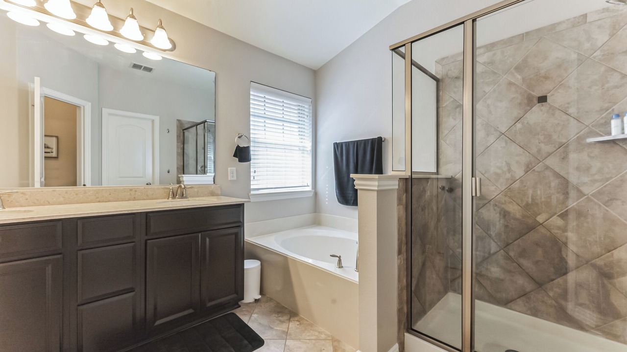 Photo of Bathroom in Las Colinas