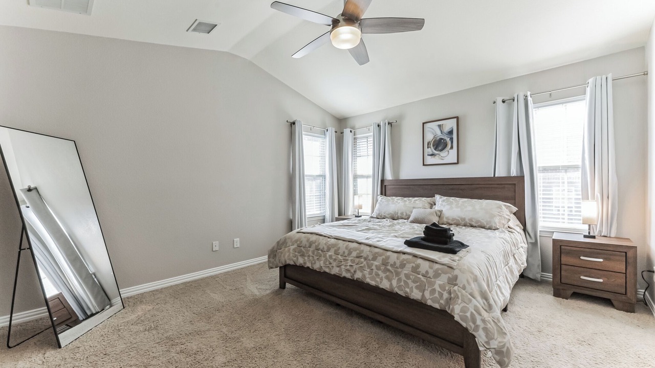 Photo of Bedroom in Las Colinas