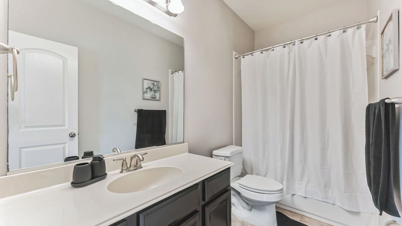 Photo of Bathroom in Las Colinas