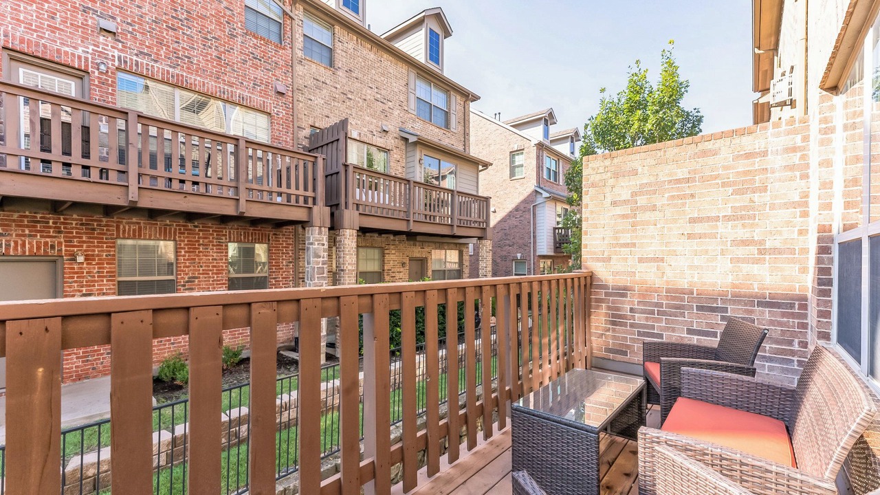 Photo of Patio Balcony in Las Colinas