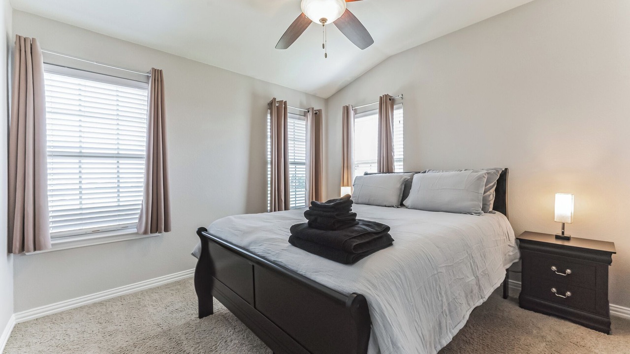 Photo of Bedroom in Las Colinas