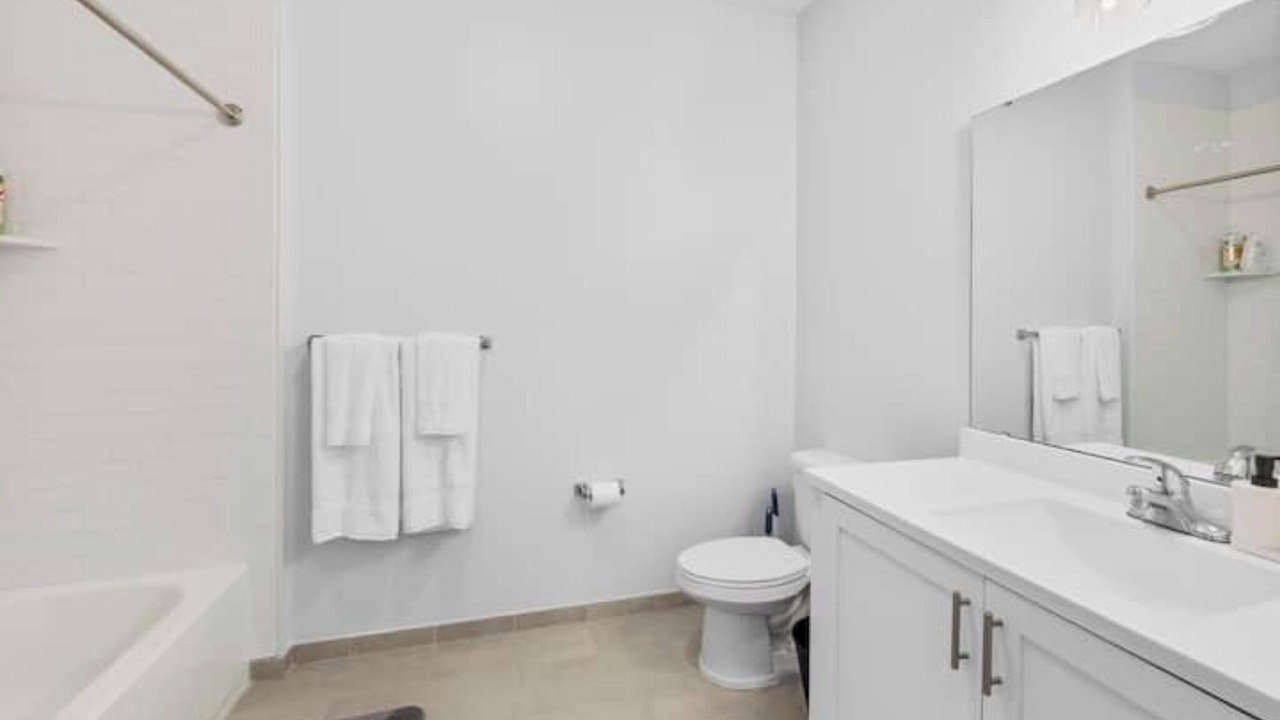 Photo of Bathroom in Hackensack River Waterfront