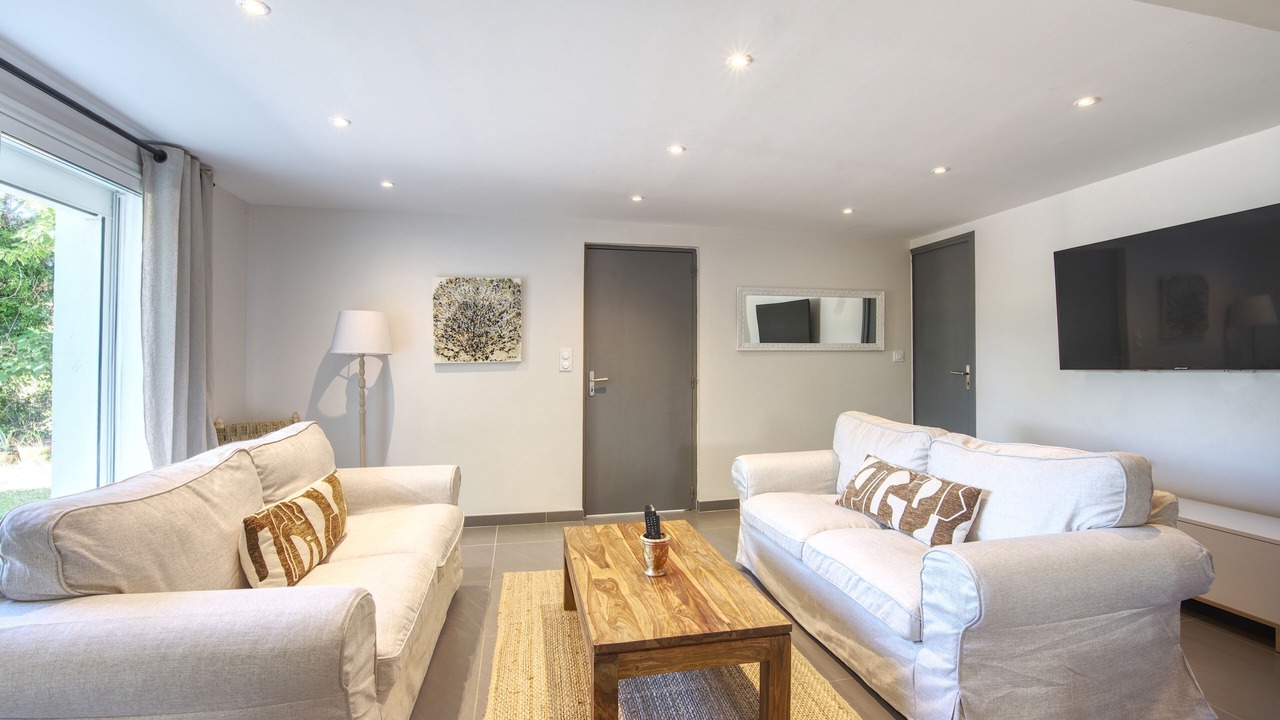 Photo of Livingroom in Saint-Privat-des-Vieux