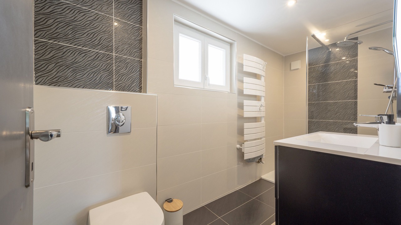 Photo of Bathroom in Saint-Privat-des-Vieux