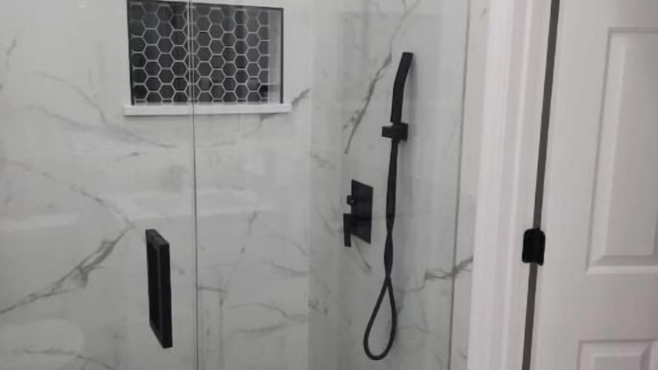 Photo of Bathroom in Eagle Pointe South