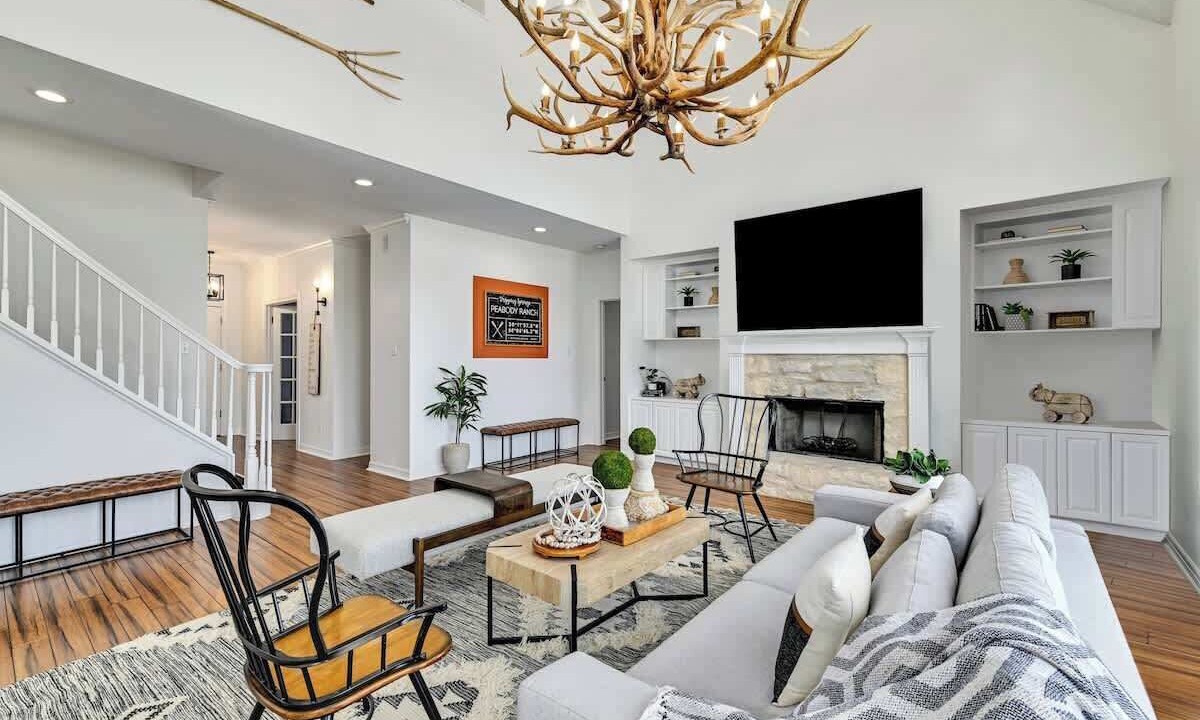 Photo of Livingroom in Dripping Springs