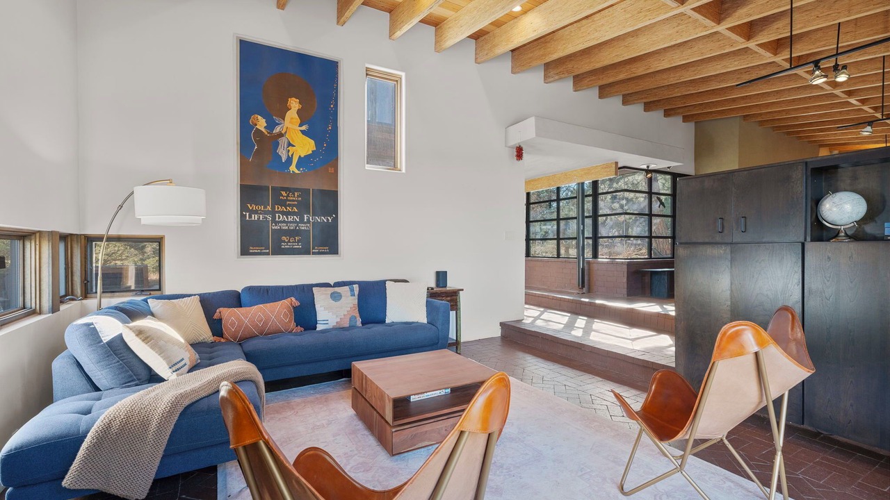 Photo of Livingroom in Santa Fe