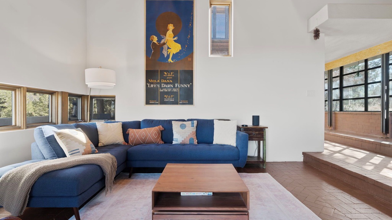 Photo of Livingroom in Santa Fe