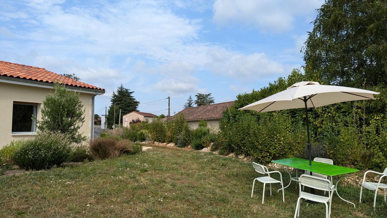 Photo of Outdoor in Baignes-Sainte-Radegonde