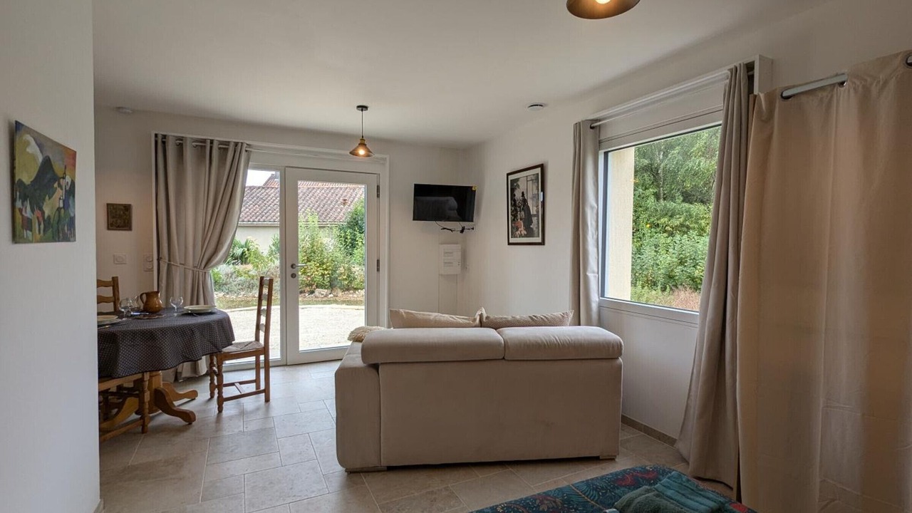 Photo of Livingroom in Baignes-Sainte-Radegonde