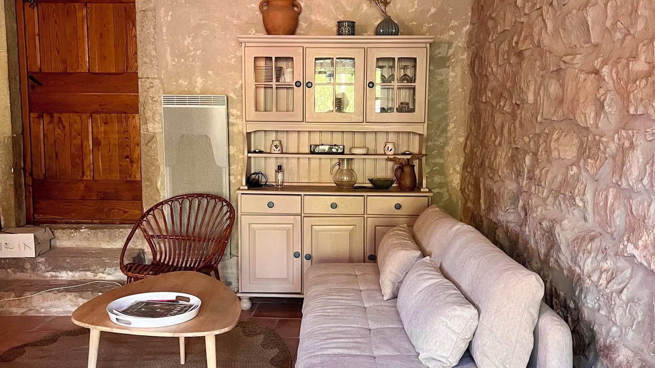 Photo of Livingroom in Chandolas
