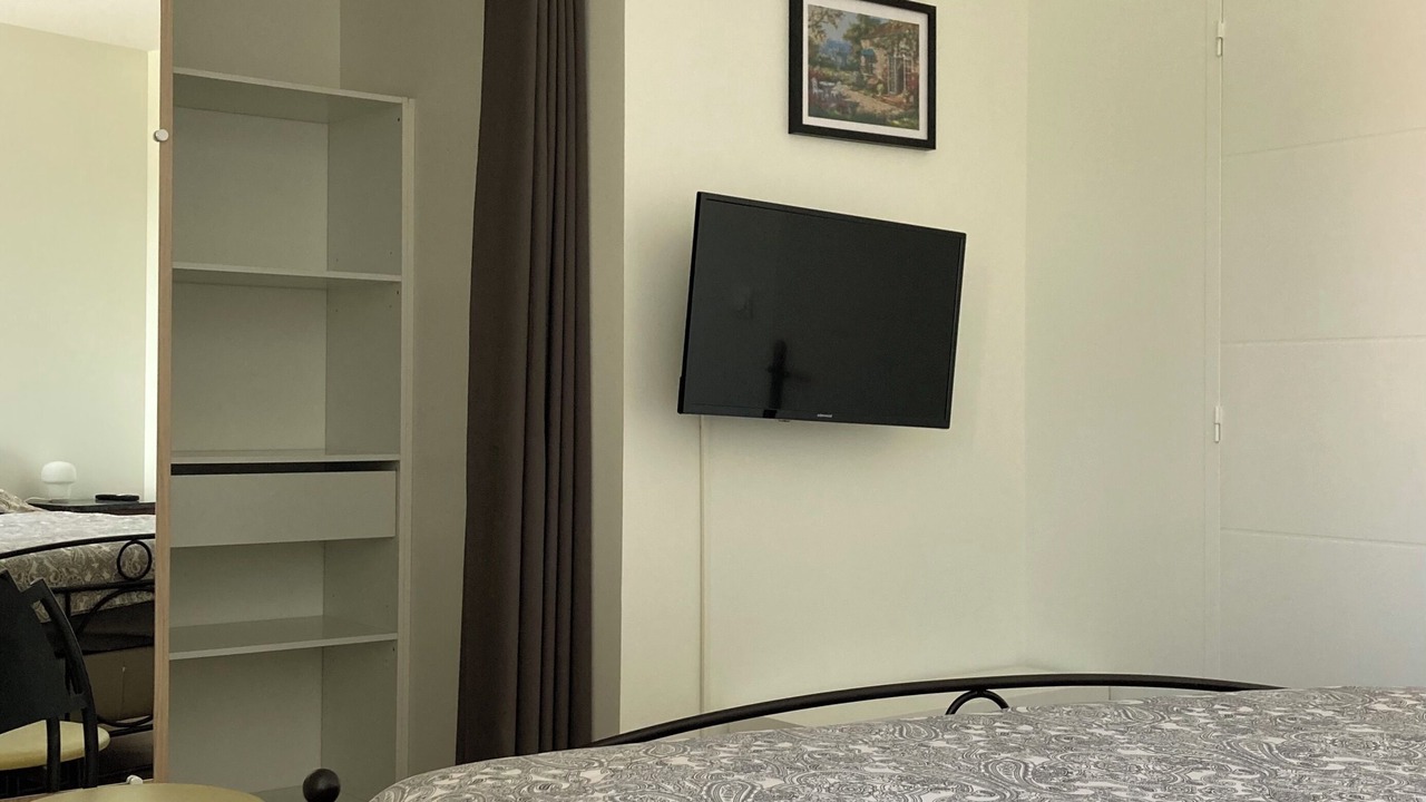 Photo of Bedroom in Saint-Malon-sur-Mel