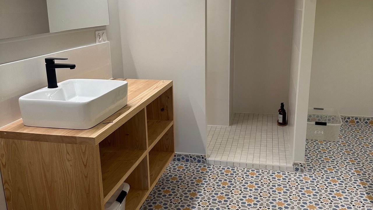 Photo of Bathroom in Saint-Laurent-de-Cerdans