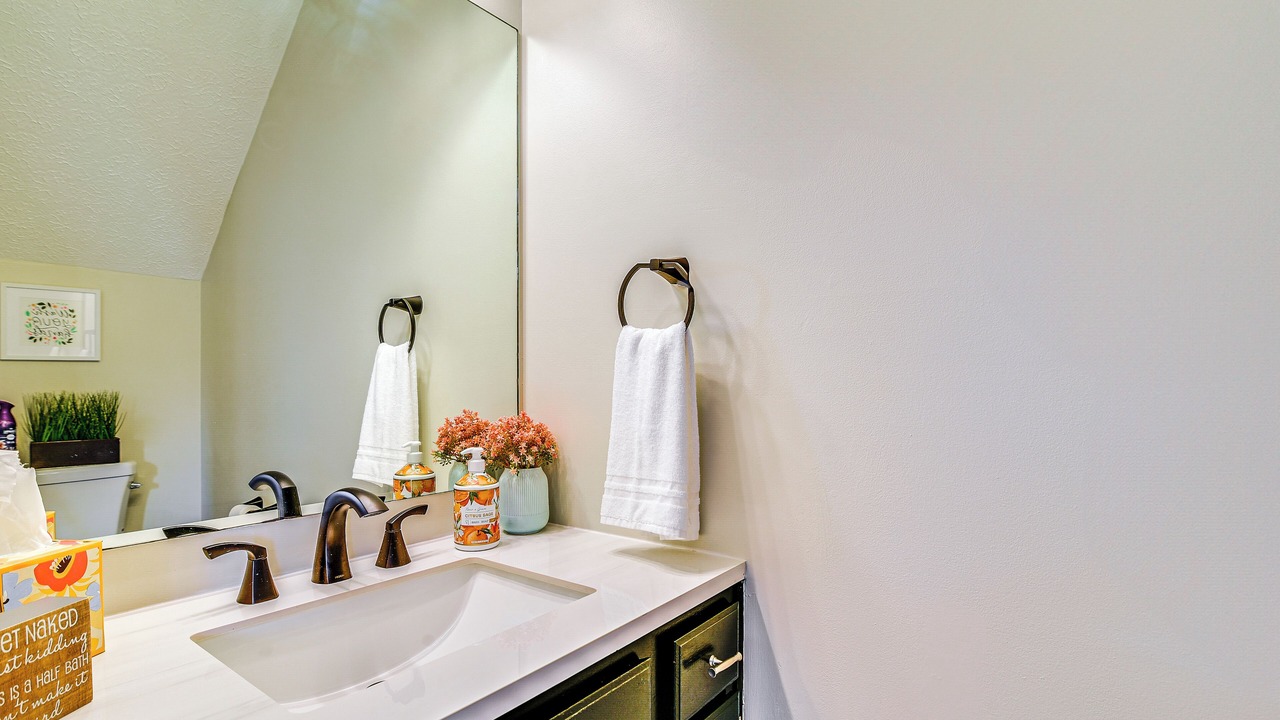 Photo of Bathroom in Bowling Green