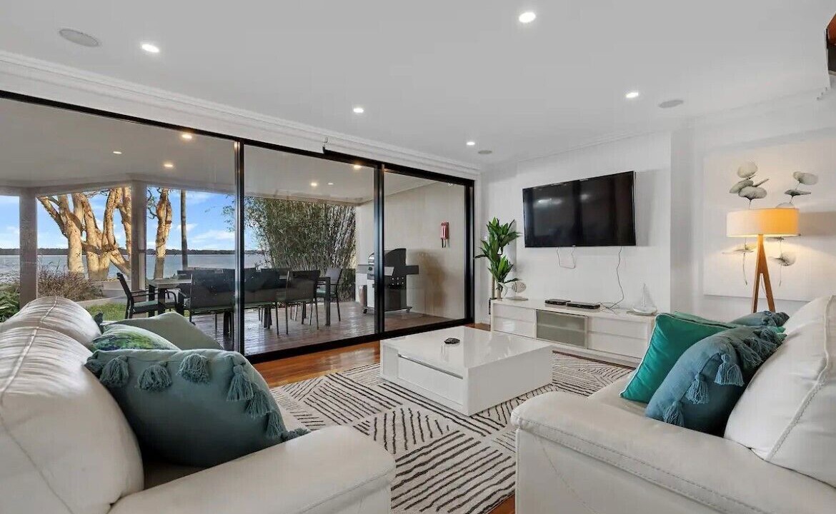 Photo of Livingroom in Buff Point