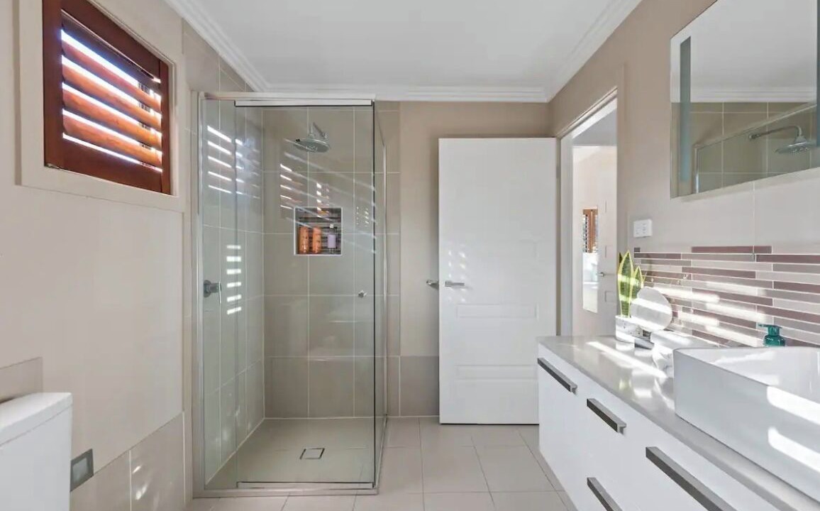 Photo of Bathroom in Buff Point