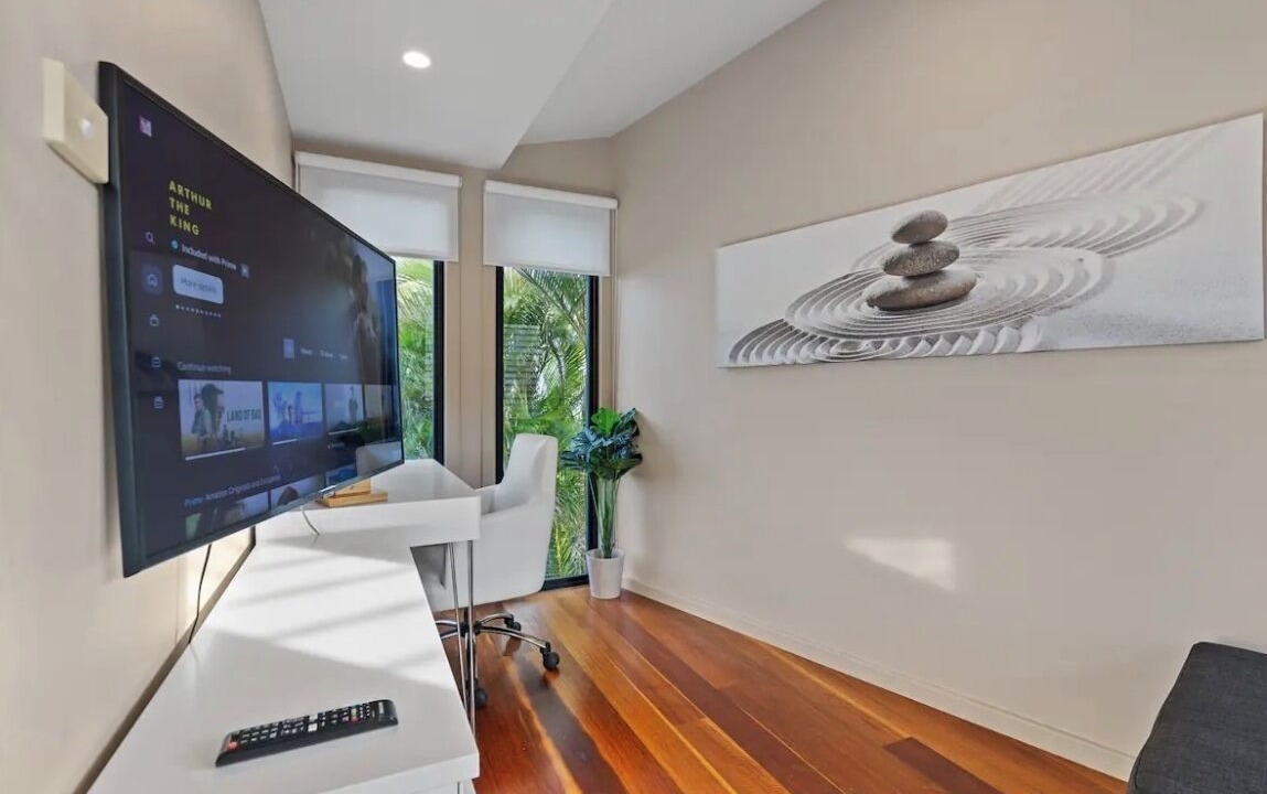 Photo of Others in Buff Point