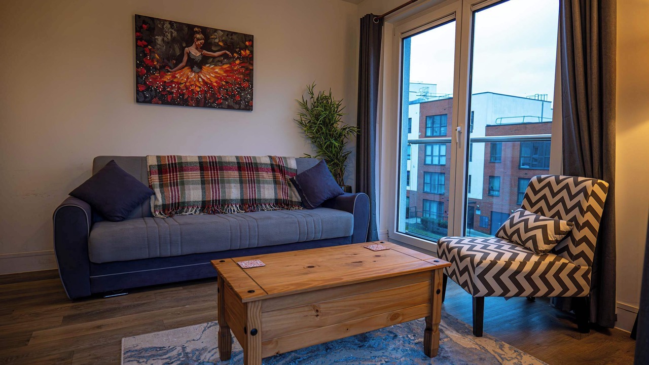 Photo of Livingroom in Crawley