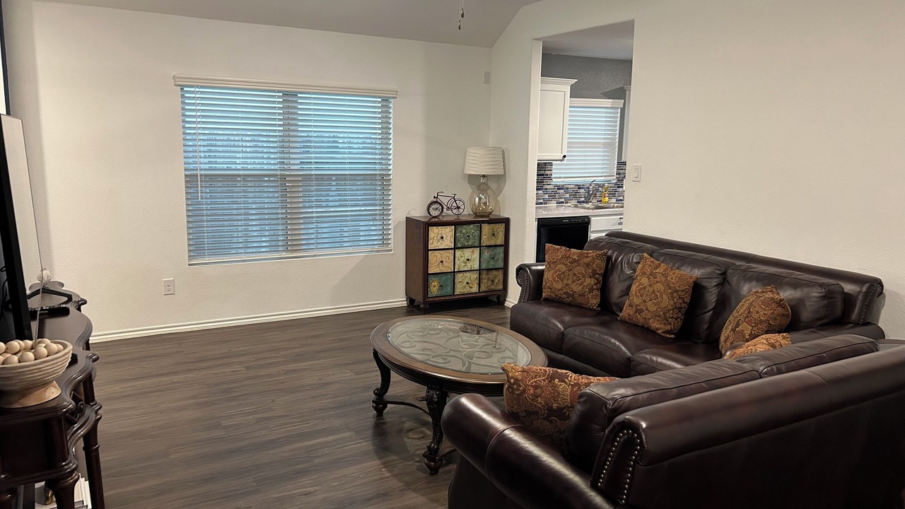Photo of Livingroom in Decker Prairie