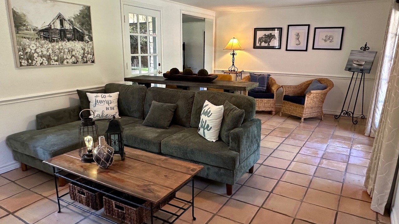 Photo of Livingroom in Fort Worth
