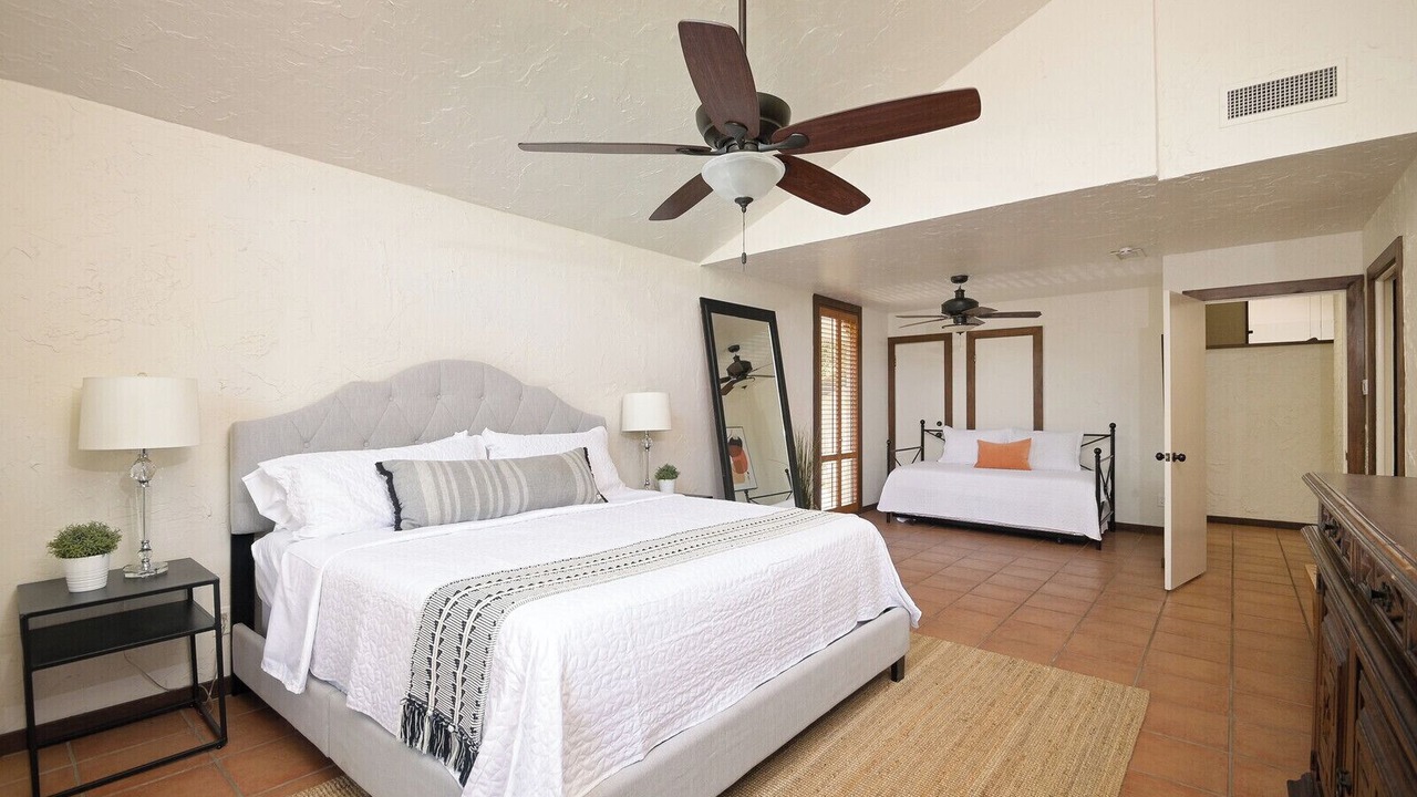 Photo of Bedroom in Medical Center District