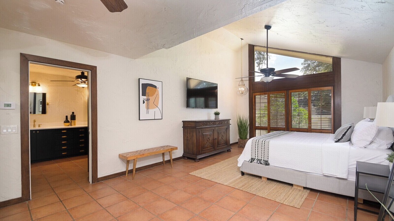 Photo of Bedroom in Medical Center District