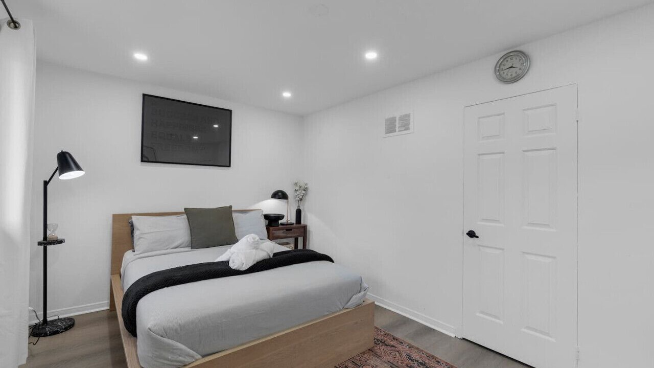 Photo of Bedroom in Erin Mills