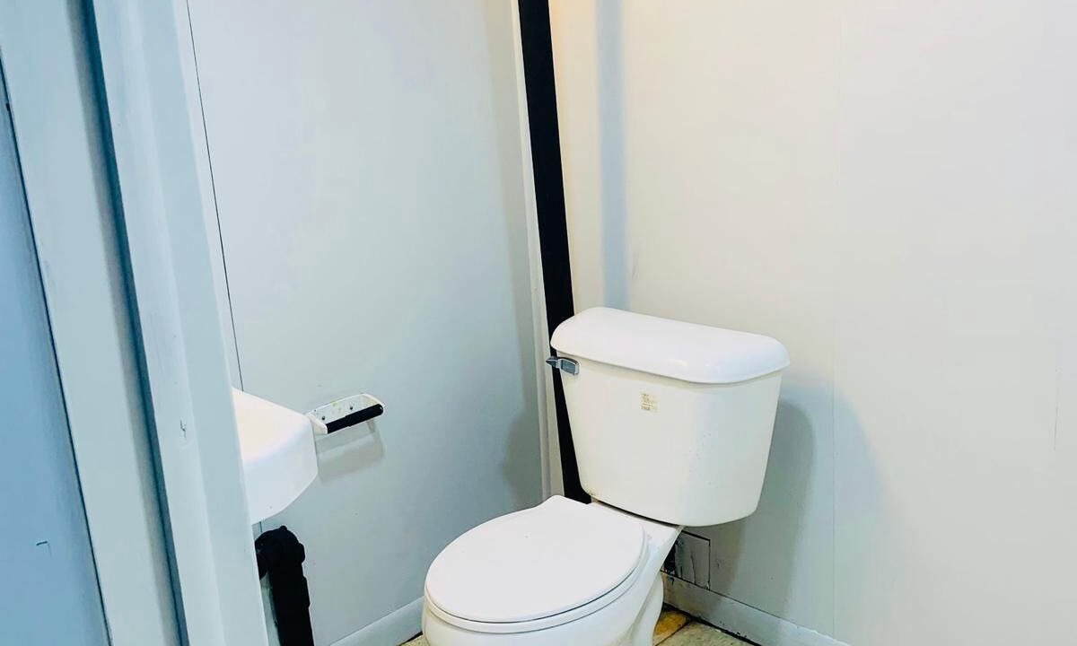 Photo of Bathroom in Oak Park