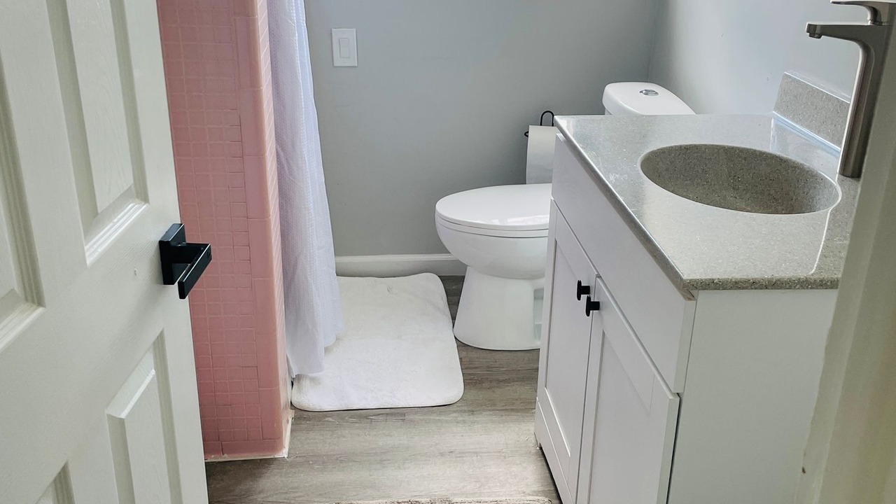Photo of Bathroom in Oak Park