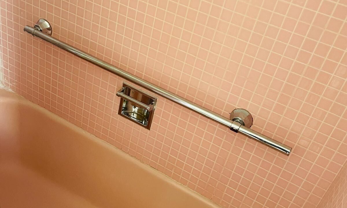 Photo of Bathroom in Oak Park