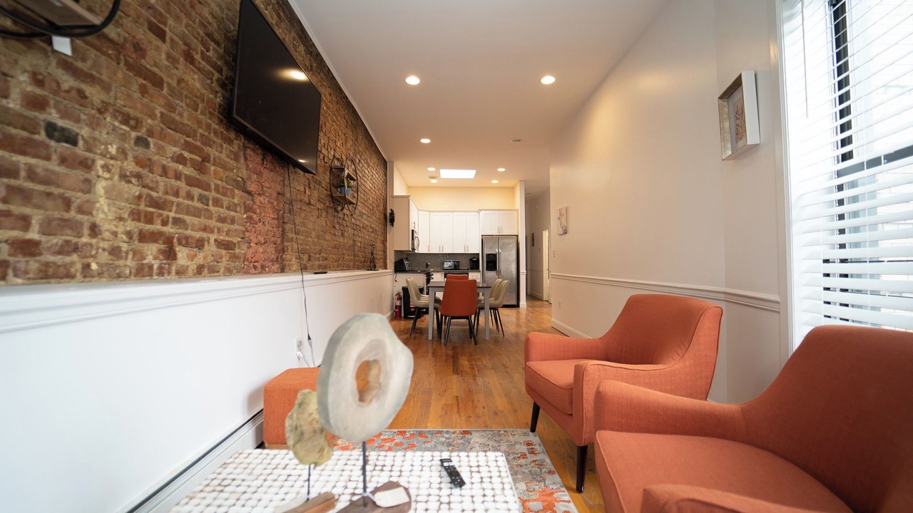 Photo of Livingroom in Ocean Hill