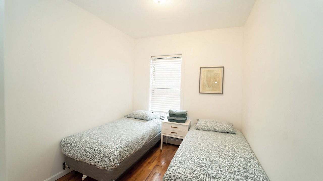 Photo of Bedroom in Ocean Hill