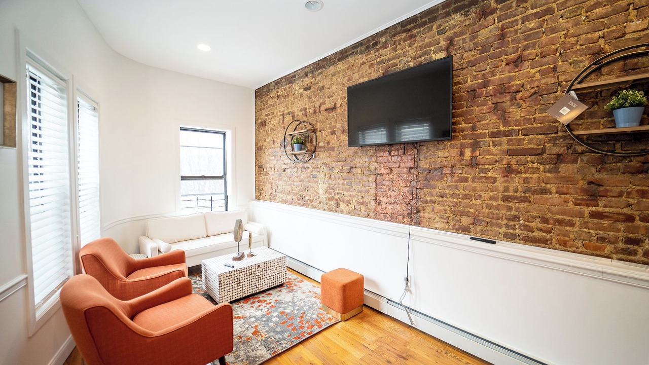 Photo of Livingroom in Brownsville