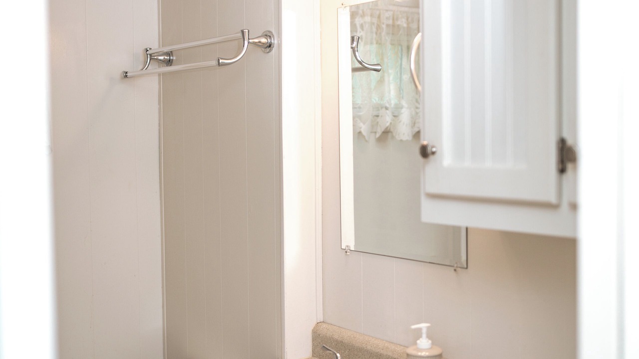 Photo of Bathroom in Fishers Landing