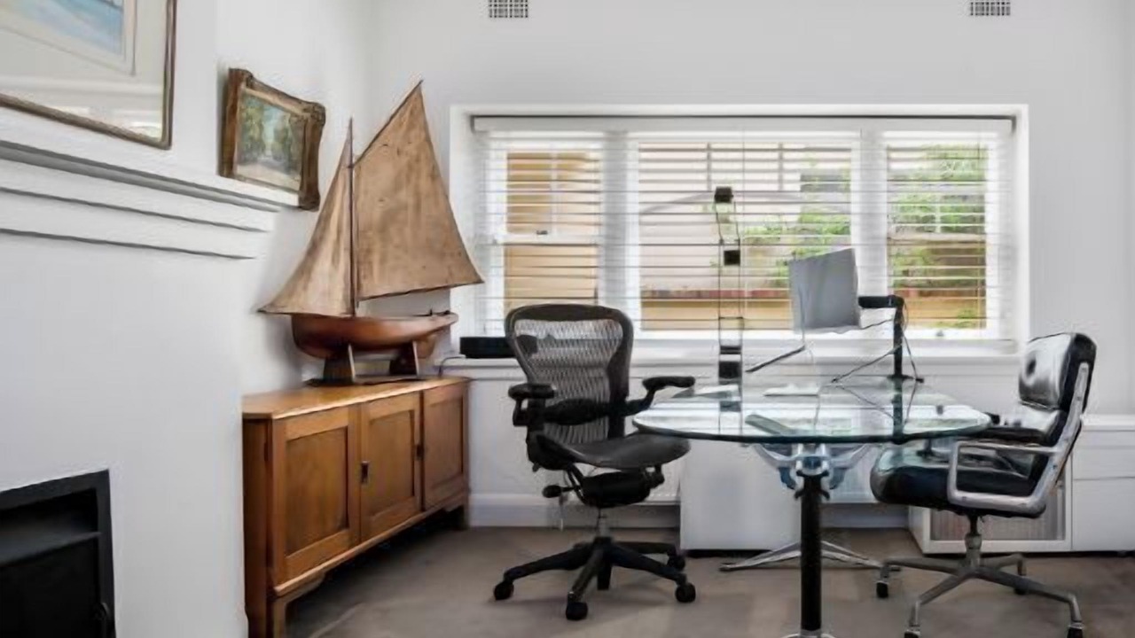 Photo of Others in Elwood