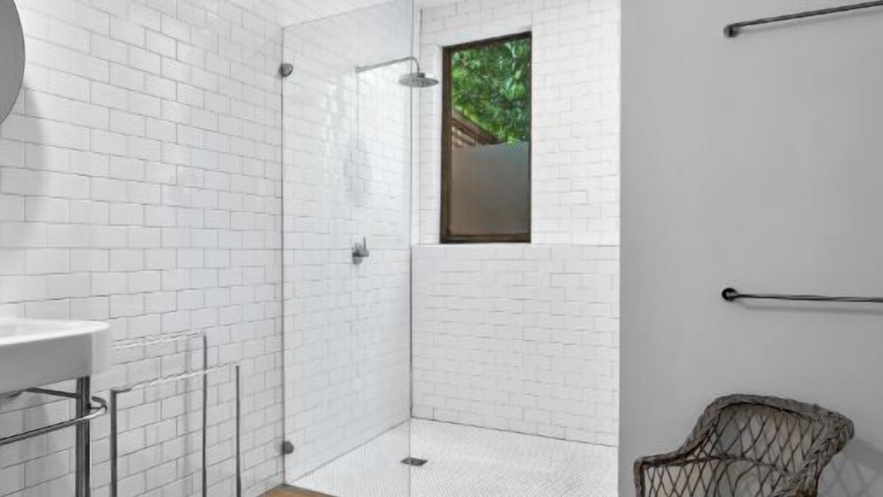 Photo of Bathroom in Elwood